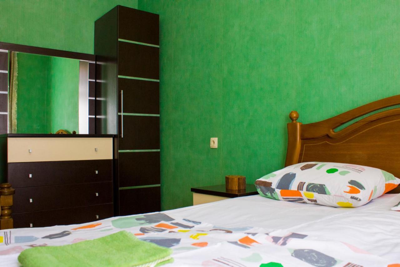 Nino'S Guest House Tbilisi Bagian luar foto