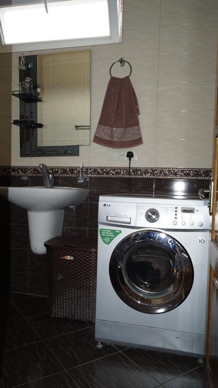 Nino'S Guest House Tbilisi Ruang foto