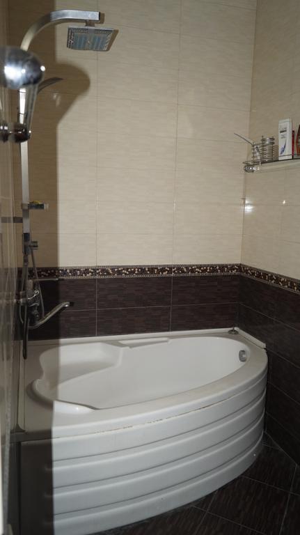 Nino'S Guest House Tbilisi Ruang foto